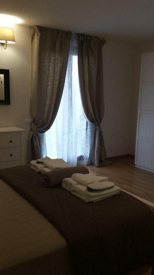 카스텔누보델가다 Residenza Leon B&B 외부 사진